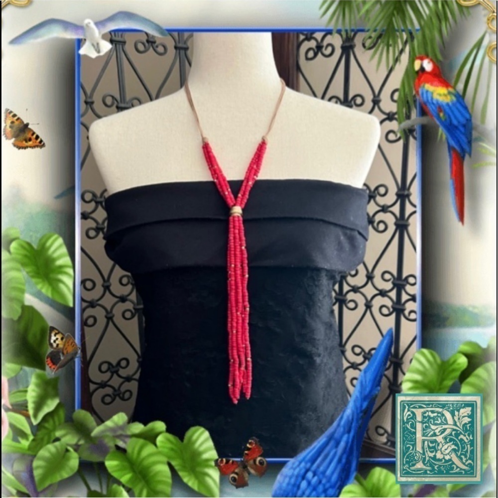 Chico’s “Fiona” Lgbnd necklace​​